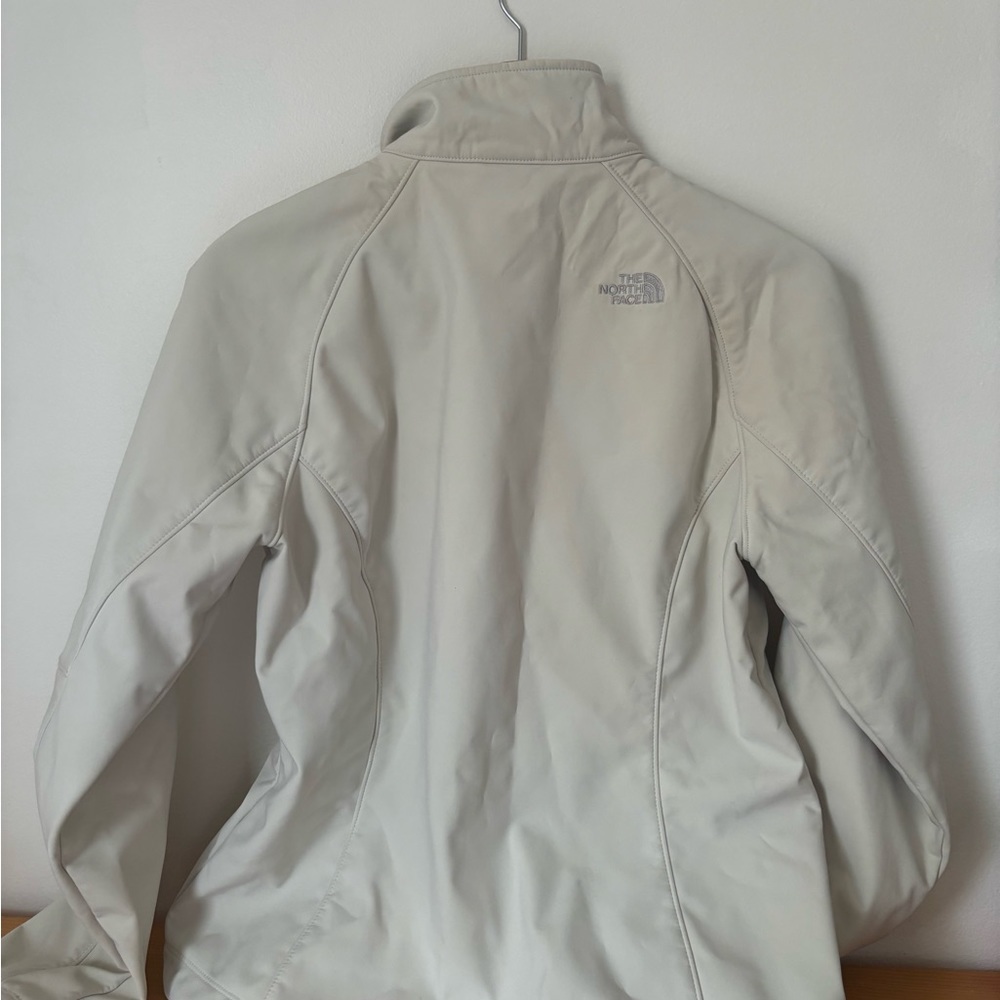 The North Face cream hard shell jacket - Picture 5 of 6